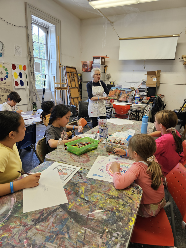 no-school-daze-free-art-program-rachel-sanchez-teaching-art-project-about-juneteenth_lowres